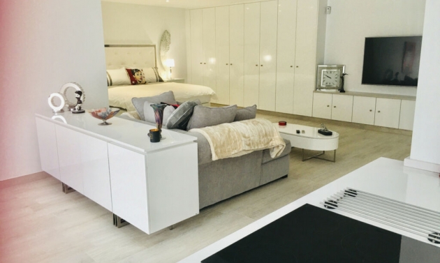 House - Resale - Estepona - Estepona
