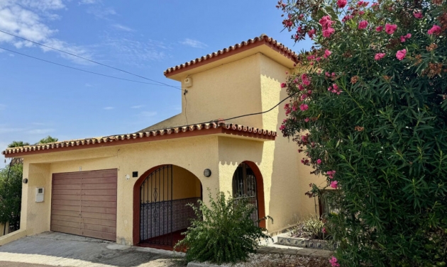 House - Resale - Estepona - Estepona