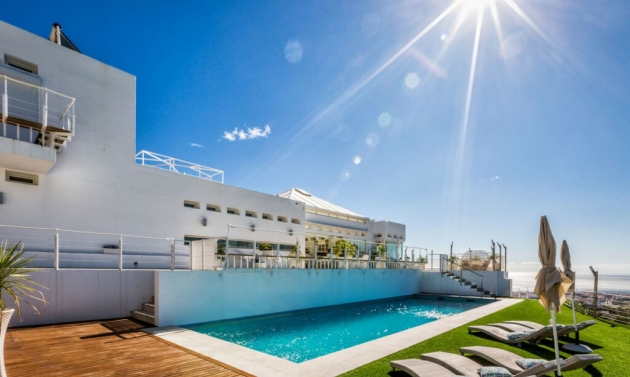 House - Resale - Estepona - Estepona