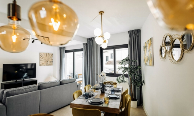 House - Resale - Estepona - Estepona