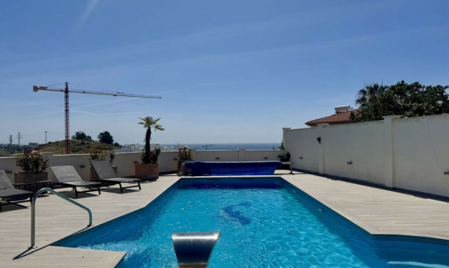 House - Resale - Estepona - Estepona