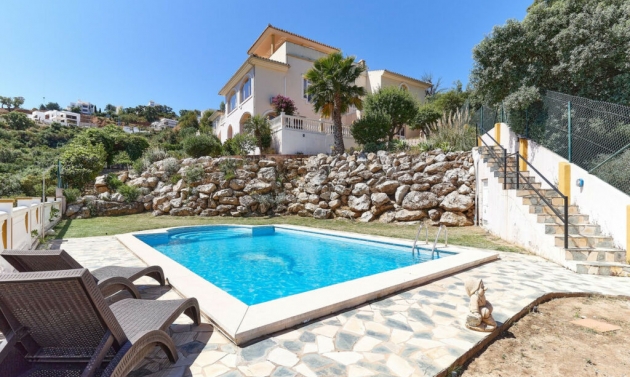 House - Resale - La Mairena - CDS-32008