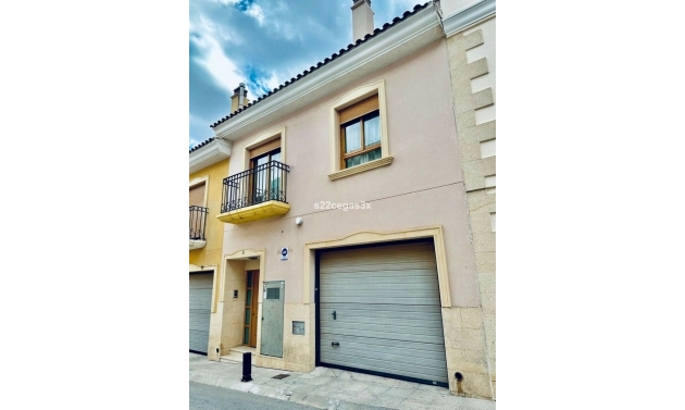 House - Resale - La Nucía - La Nucía