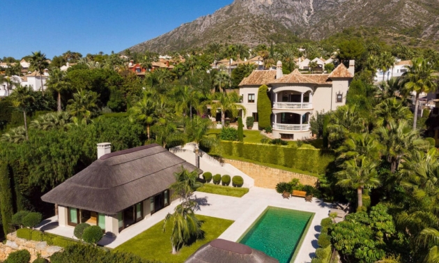House - Resale - Marbella - Marbella