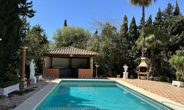 House - Resale - Marbella - Marbella