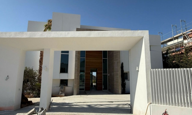 House - Resale - Marbella - Marbella