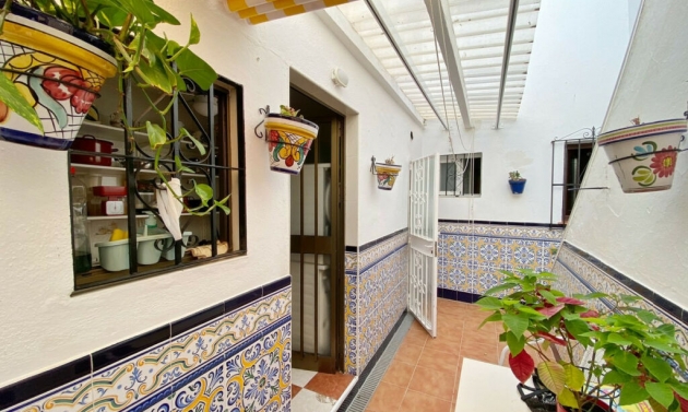 House - Resale - Marbella - Marbella