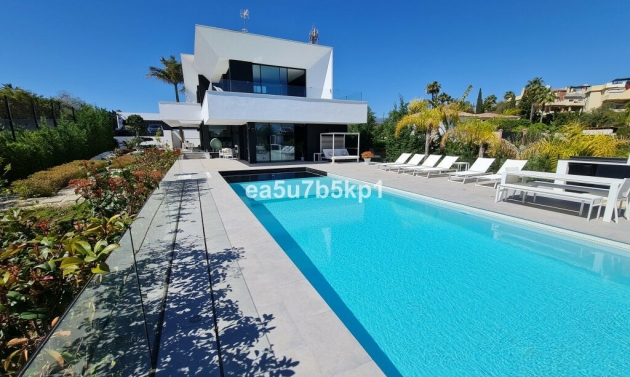House - Resale - New Golden Mile - New Golden Mile