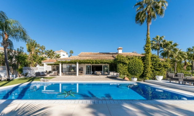 House - Resale - Nueva Andalucía - Nueva Andalucía