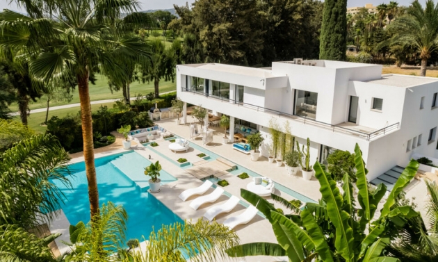 House - Resale - Nueva Andalucía - Nueva Andalucía