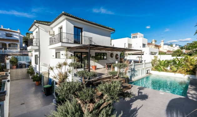 House - Resale - Nueva Andalucía - Nueva Andalucía