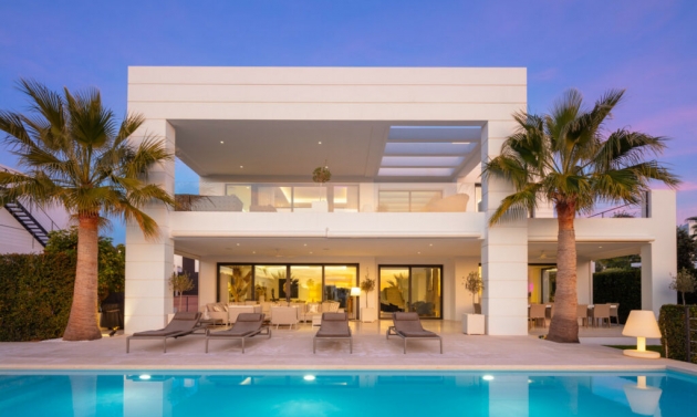 House - Resale - Nueva Andalucía - Nueva Andalucía