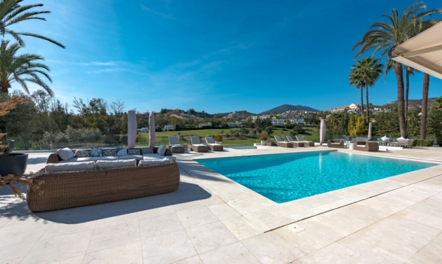 House - Resale - Nueva Andalucía - Nueva Andalucía
