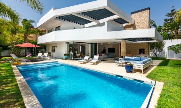 House - Resale - Nueva Andalucía - Nueva Andalucía