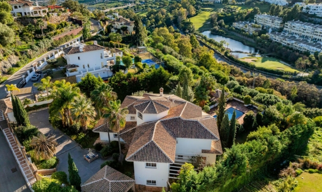 House - Resale - Nueva Andalucía - Nueva Andalucía