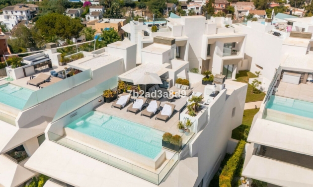House - Resale - Nueva Andalucía - Nueva Andalucía