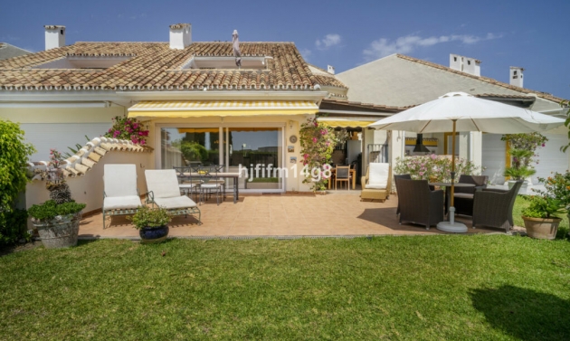 House - Resale - Nueva Andalucía - Nueva Andalucía