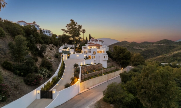House - Resale - Nueva Andalucía - Nueva Andalucía