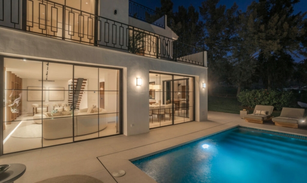 House - Resale - Nueva Andalucía - Nueva Andalucía