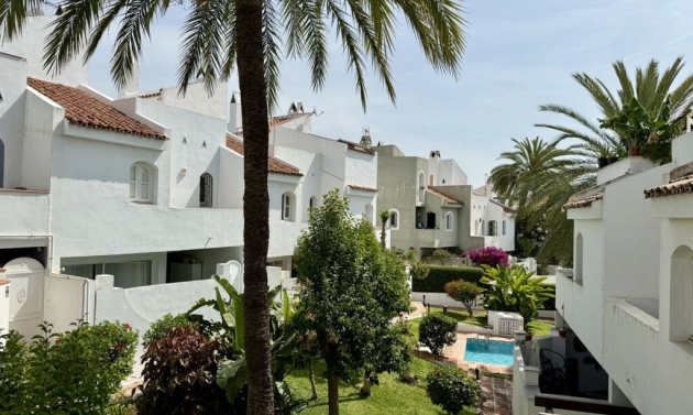 House - Resale - Nueva Andalucía - Nueva Andalucía
