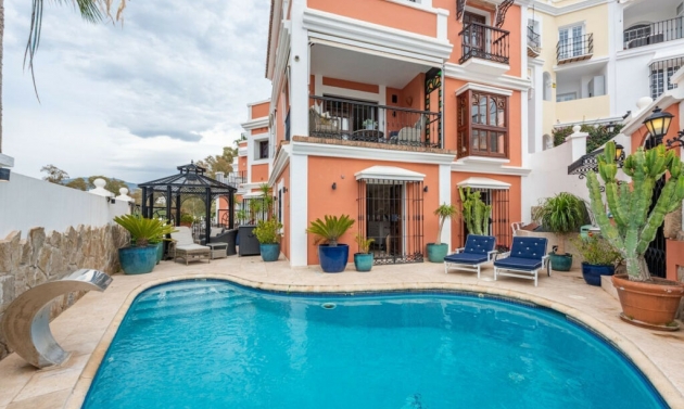 House - Resale - Nueva Andalucía - Nueva Andalucía