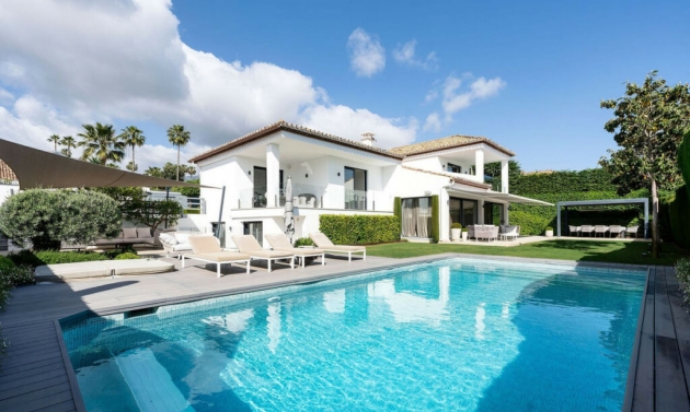 House - Resale - Nueva Andalucía - Nueva Andalucía