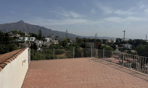 House - Resale - Nueva Andalucía - Nueva Andalucía