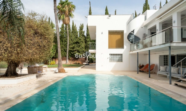 House - Resale - Nueva Andalucía - Nueva Andalucía