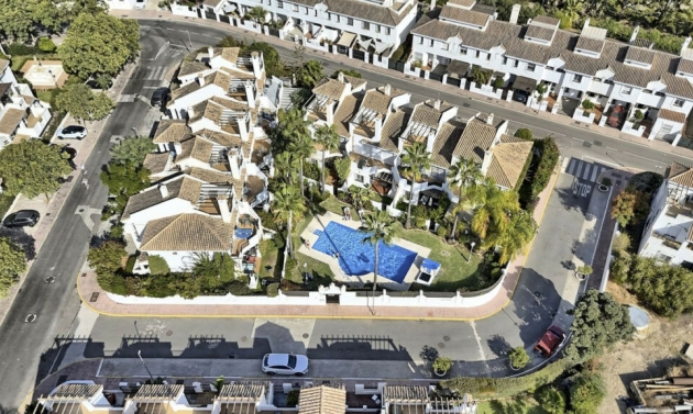 House - Resale - Nueva Andalucía - Nueva Andalucía