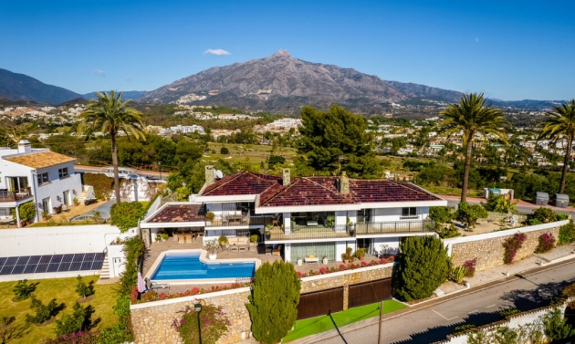 House - Resale - Nueva Andalucía - Nueva Andalucía