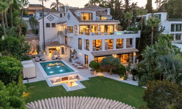 House - Resale - Nueva Andalucía - Nueva Andalucía