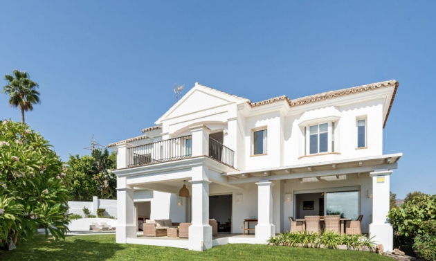 House - Resale - Nueva Andalucía - Nueva Andalucía