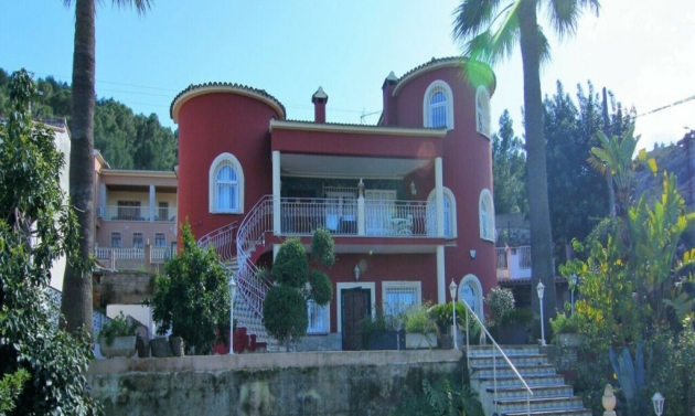House - Resale - Pedreguer -
                Pedreguer