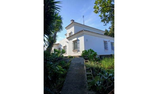 House - Resale - Pueblo Nuevo de Guadiaro - Pueblo Nuevo de Guadiaro