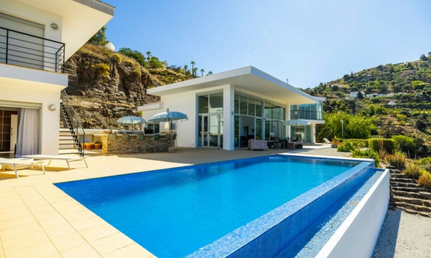 House - Resale - Sayalonga - Sayalonga