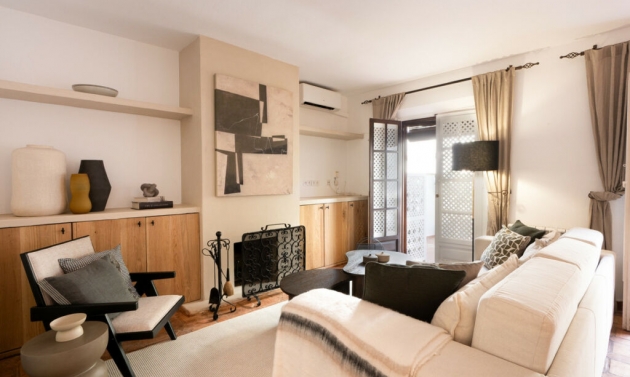 House - Resale - The Golden Mile - CDS-94889