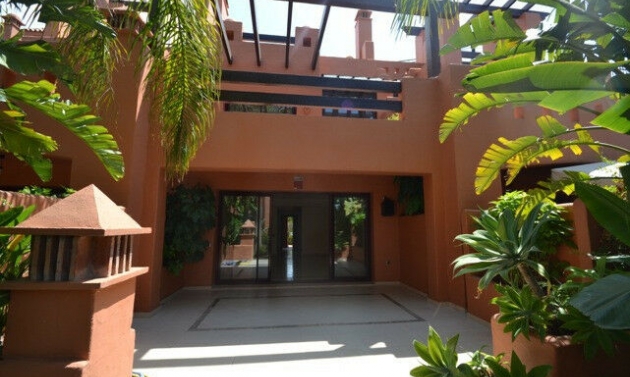 House - Resale - The Golden Mile - The Golden Mile