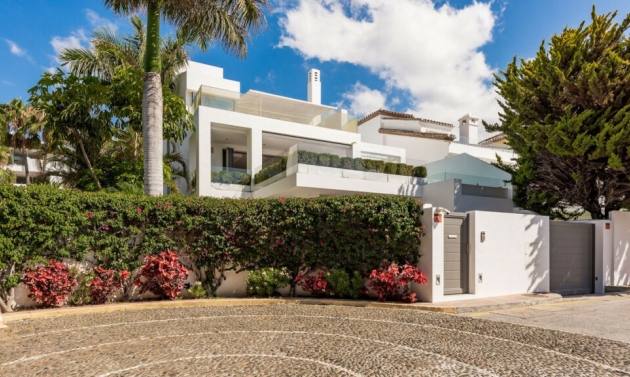 House - Resale - The Golden Mile - The Golden Mile