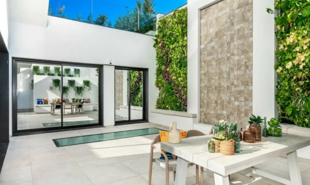 House - Resale - The Golden Mile - The Golden Mile