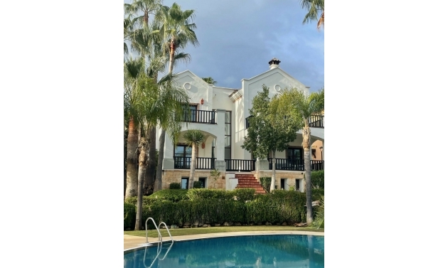 House - Resale - The Golden Mile - The Golden Mile