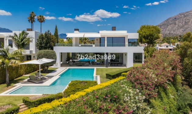 House - Resale - The Golden Mile - The Golden Mile