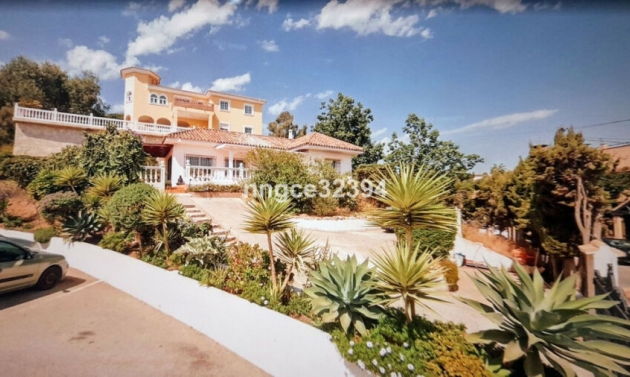 House - Resale - Torrenueva - Torrenueva