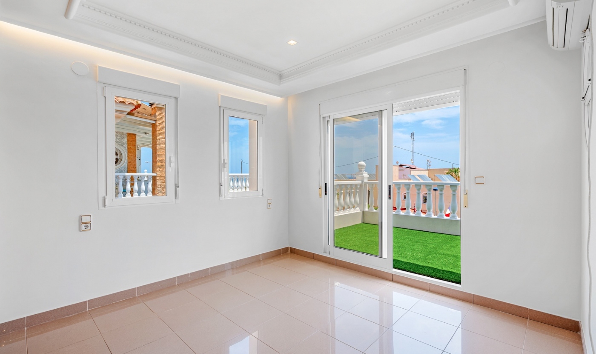 Krátkodobý pronájem - Vila -
Torrevieja