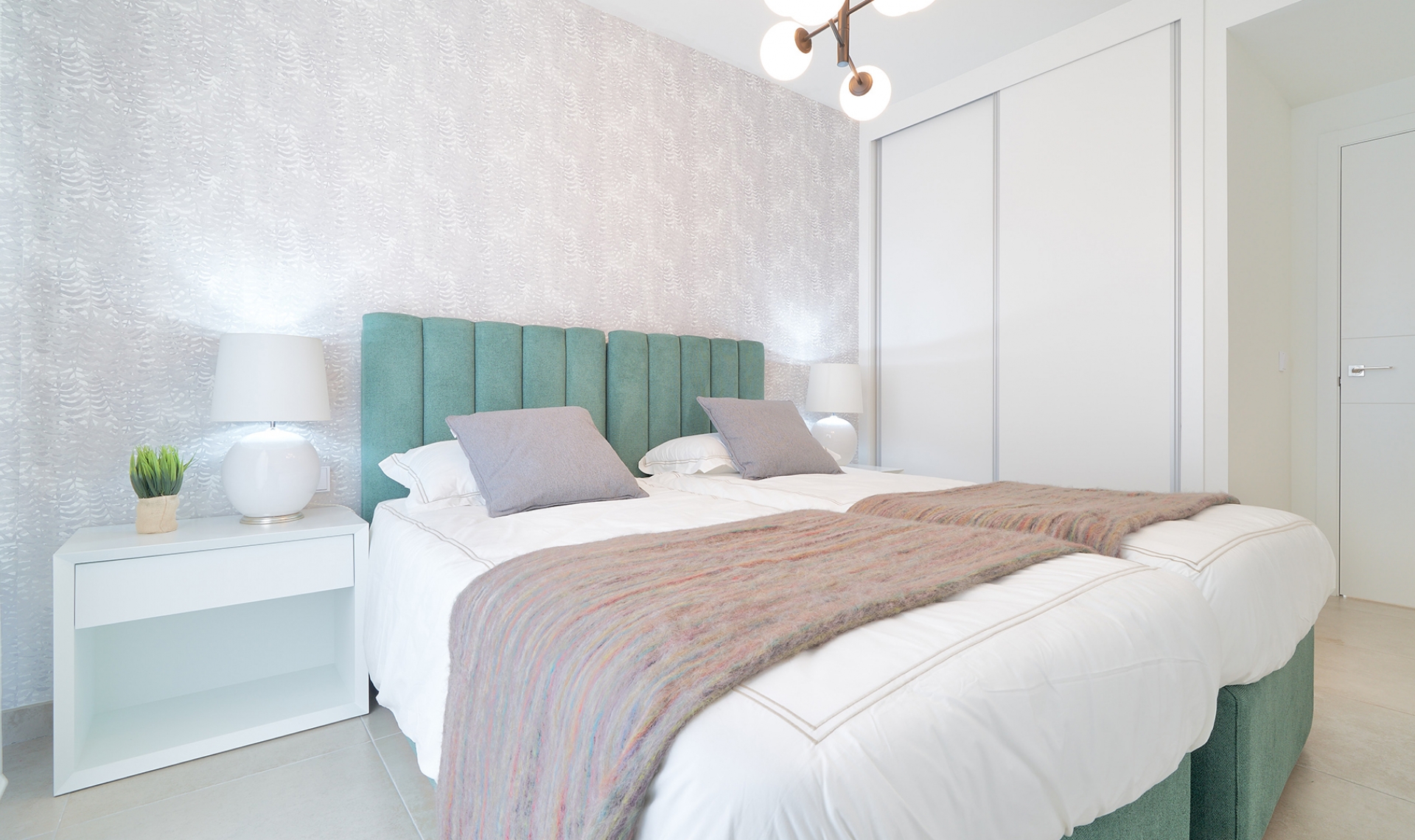 New Build - Apartment -
Estepona (Málaga) - Spain