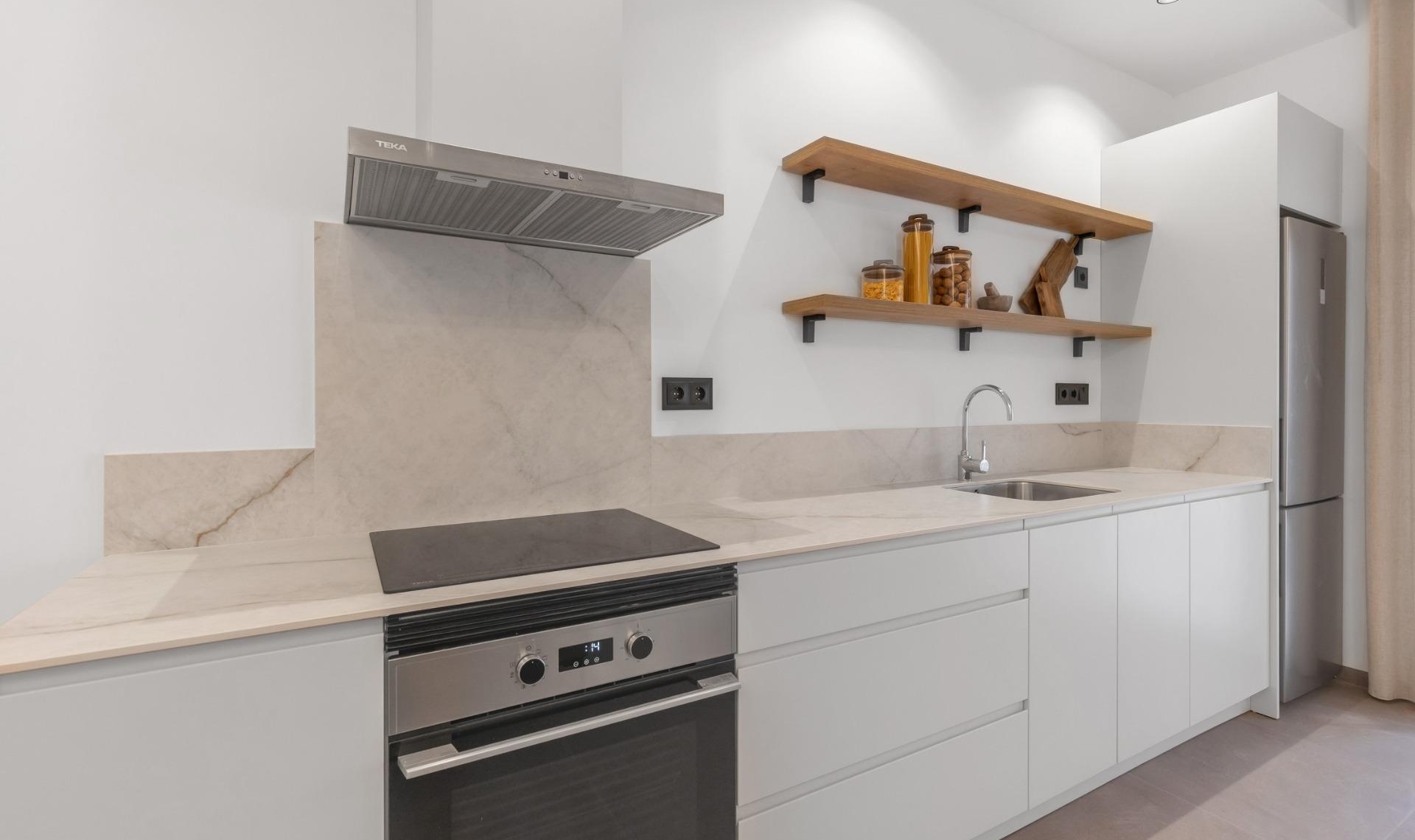 New Build - Apartment -
Torrevieja - Playa Los Naufragos