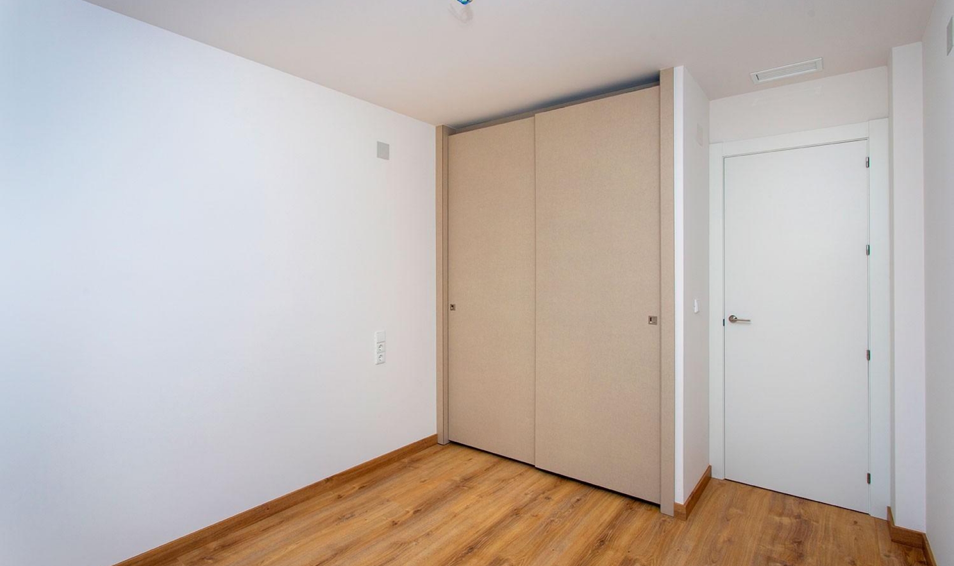 New Build - Bungalow -
Hondón de las Nieves - El Salero