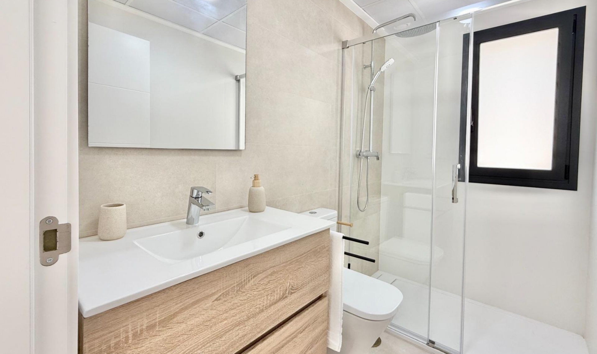 New Build - Town House -
Cox - San Fernando