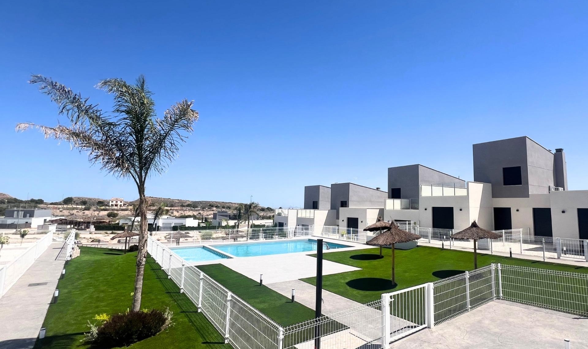 New Build - Villa -
BAÑOS Y MENDIGO - Altaona Golf