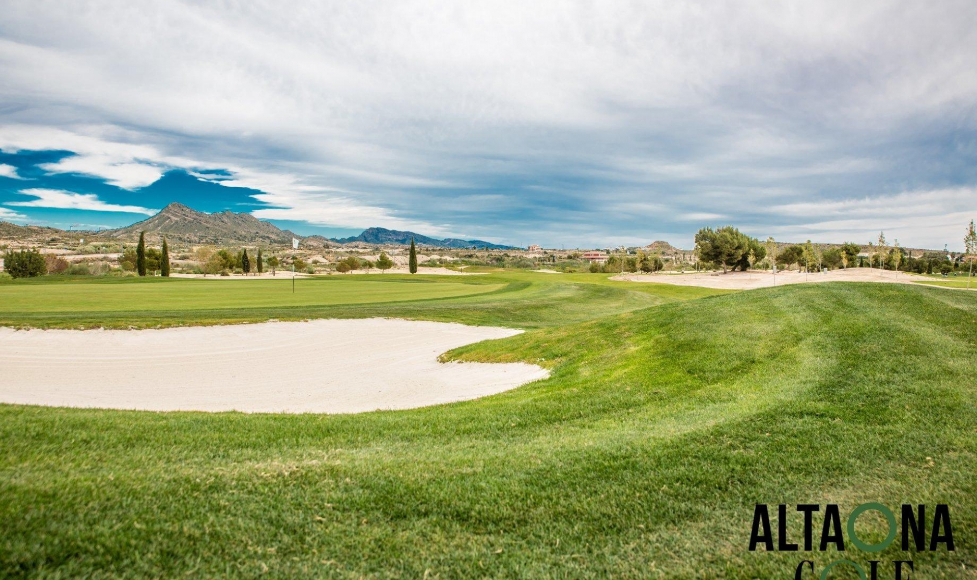 New Build - Villa -
BAÑOS Y MENDIGO - Altaona Golf