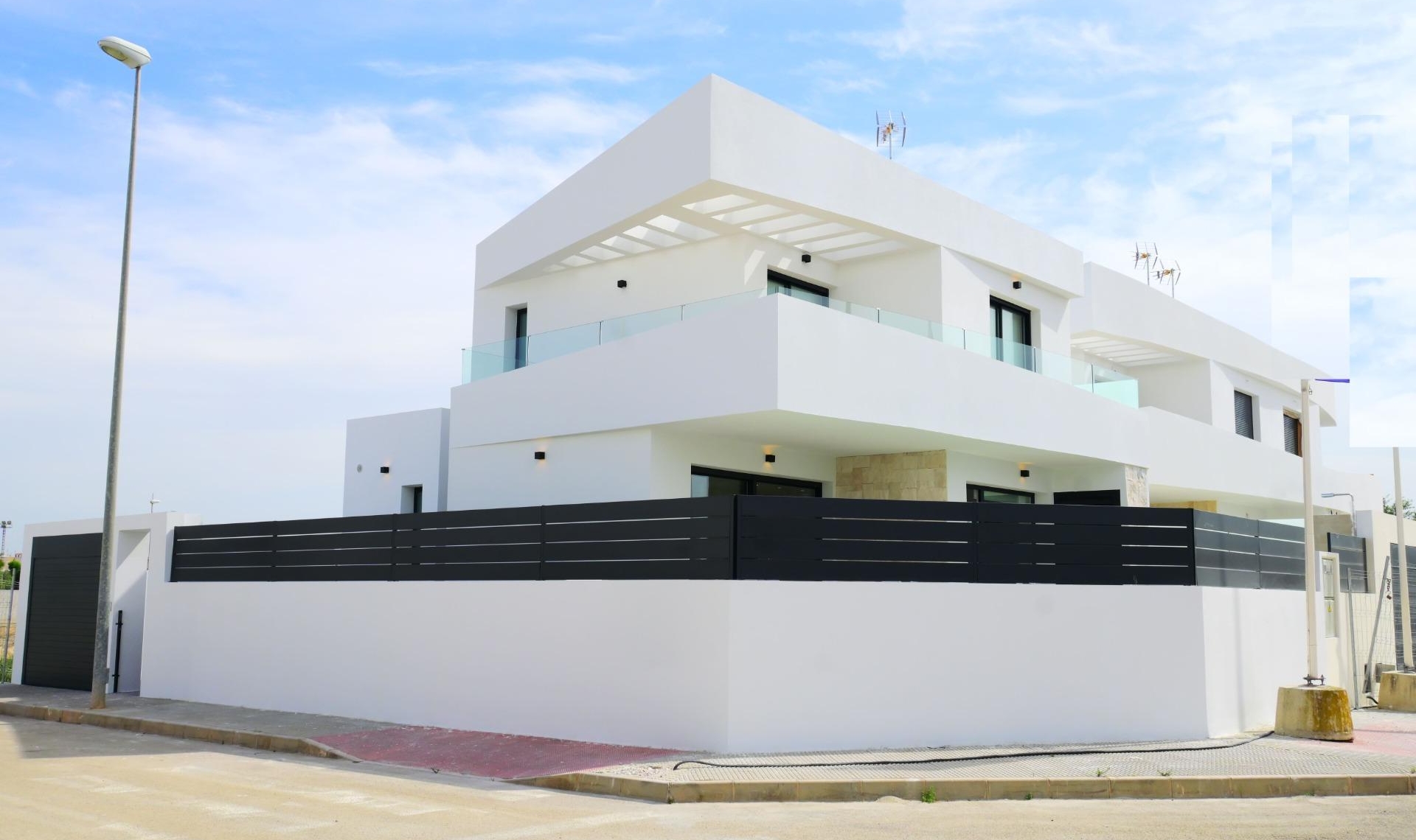 New Build - Villa -
Dolores - polideportivo